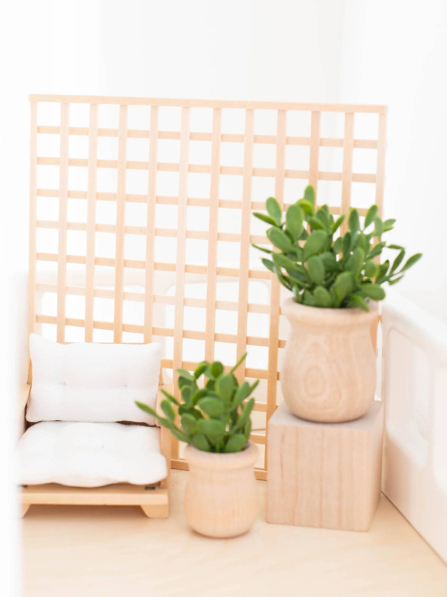 Dollhouse Patio Trellis Wall | Natural Wood