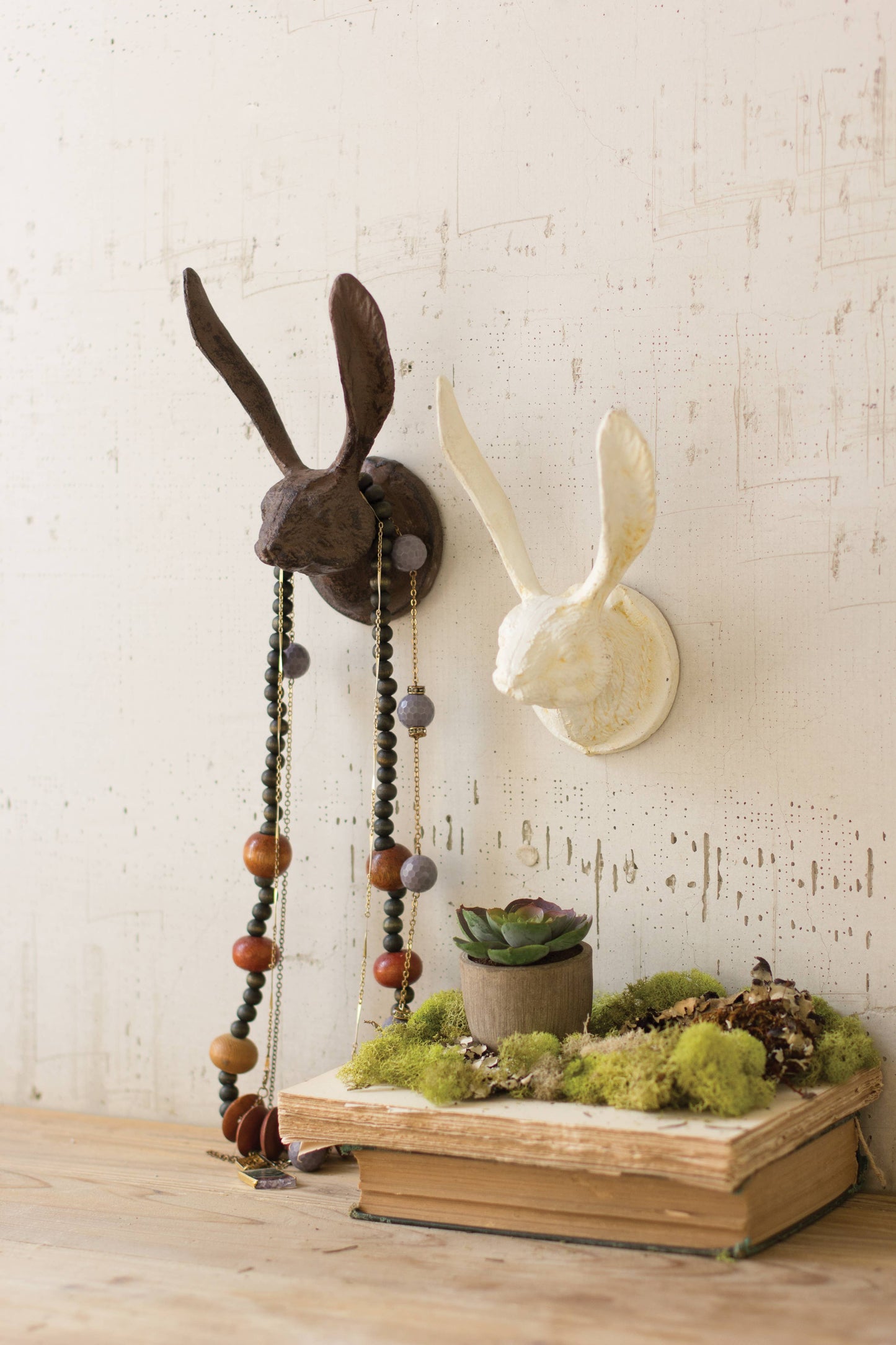 CAST IRON RABBIT WALL HOOK - RUSTIC