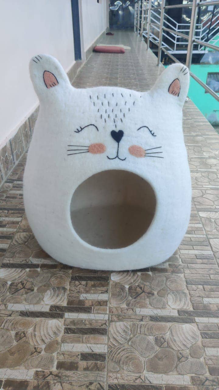 Felt White Rabbit Cat Cave CC17