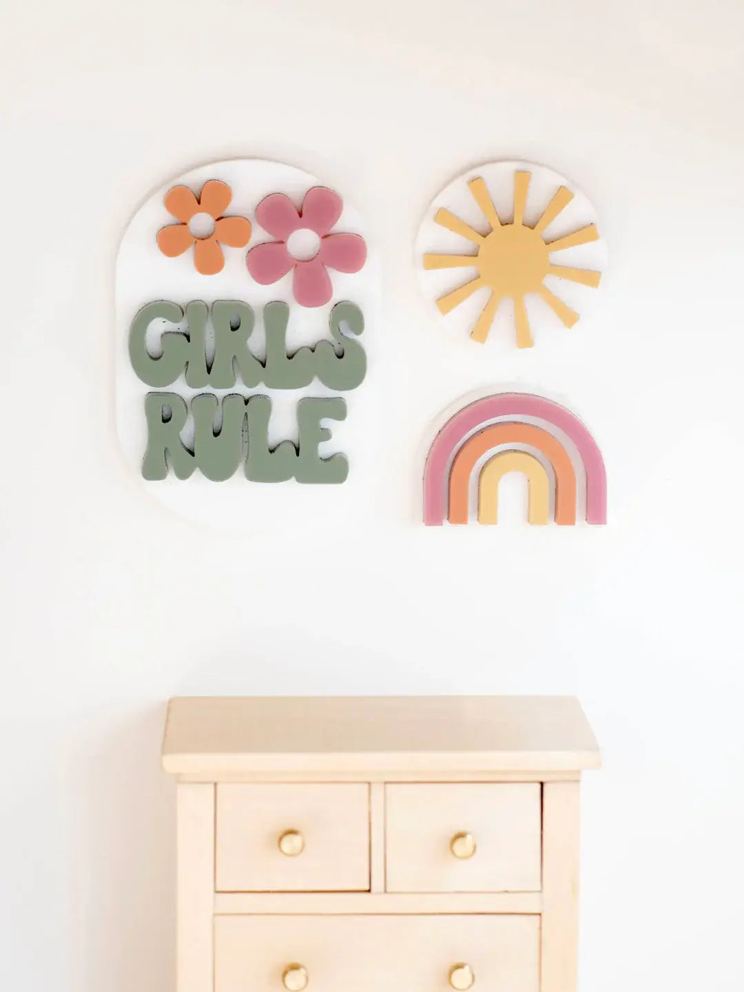 Dollhouse Girls Rule + Sun + Rainbow | Wall Decor Set