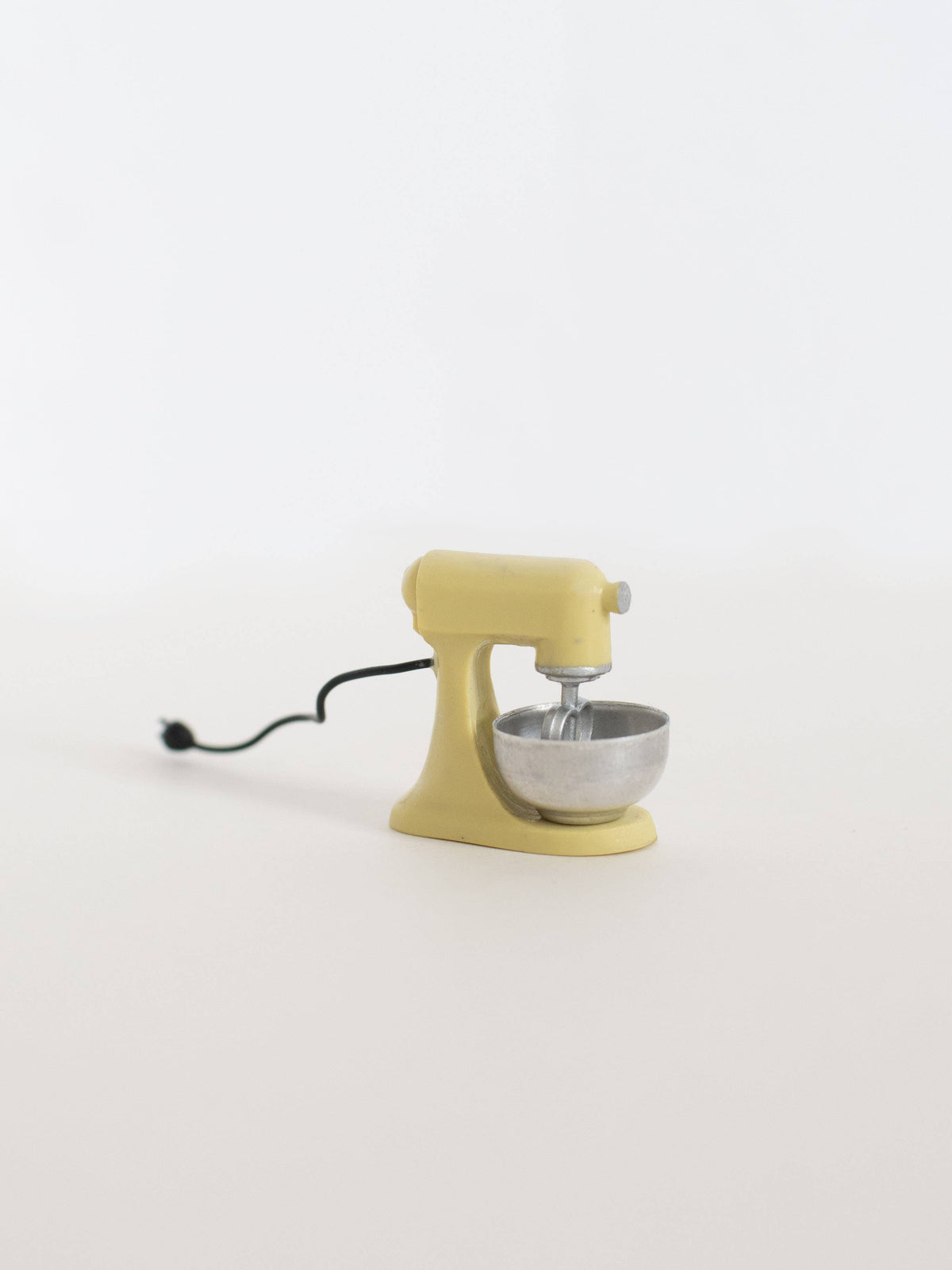 Dollhouse Kitchen Stand Mixer | Pink Yellow Blue Green