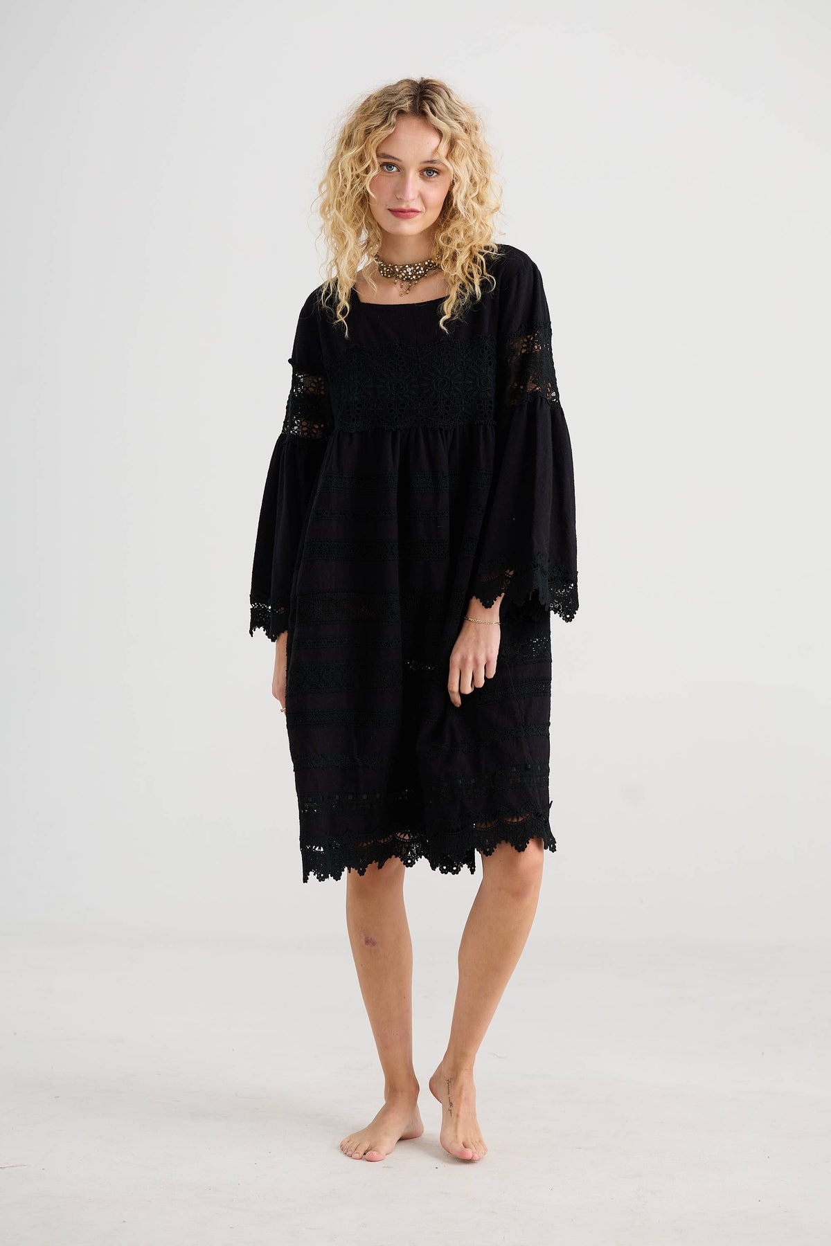 WOMEN'S - Sweetpea lace Dress - Black