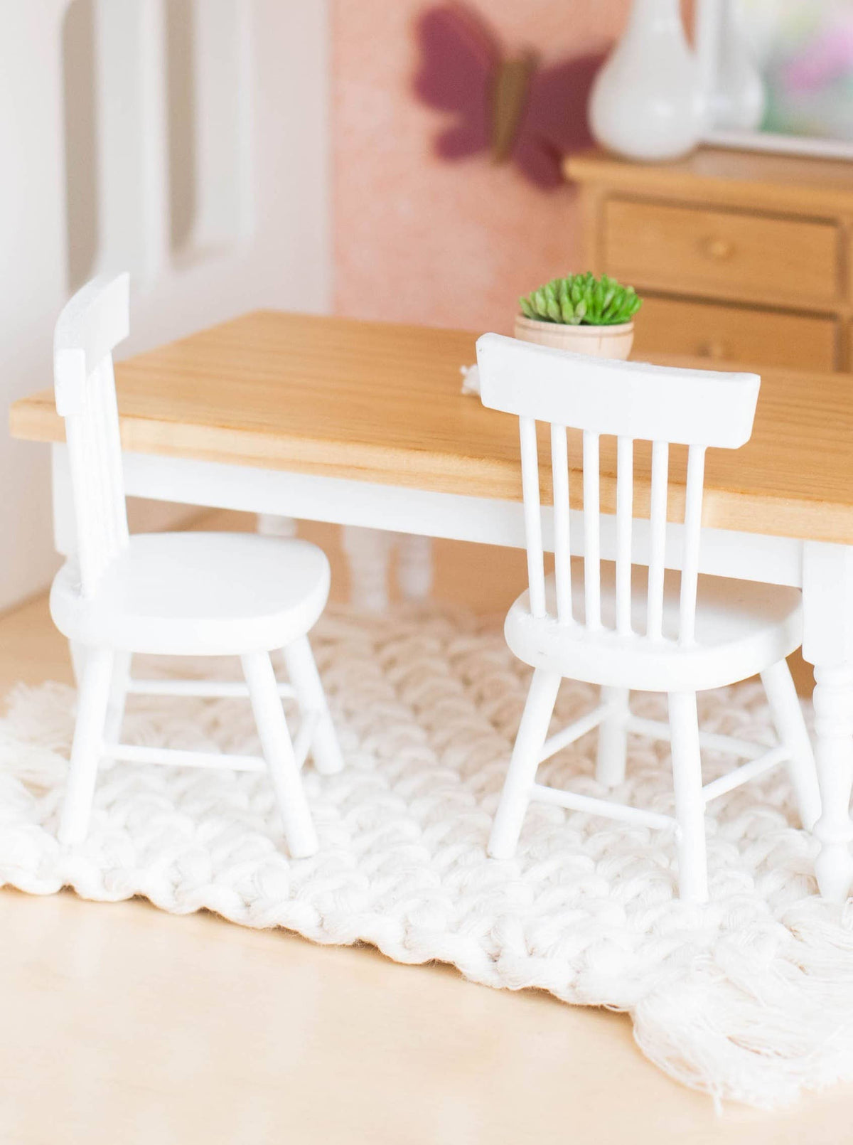 Dollhouse Classic Windsor Dining Chair | White