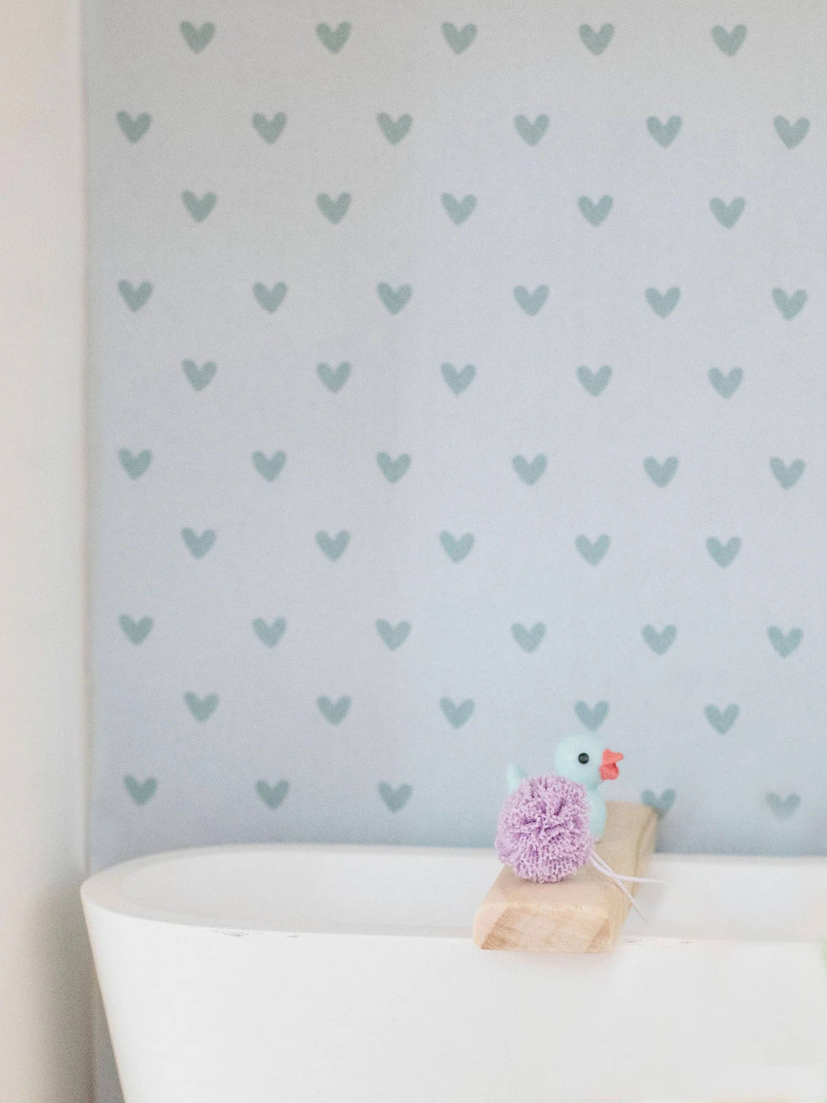 Dollhouse Oval Soaking Bath Tub | White
