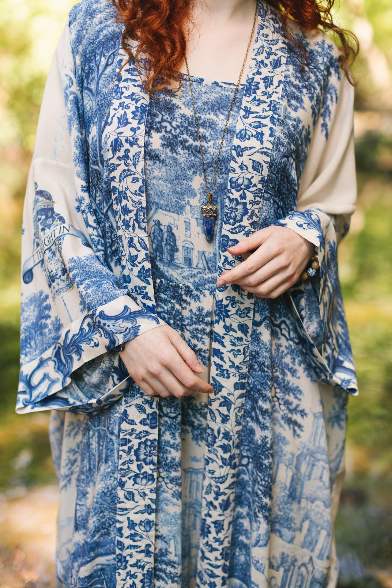 Let The Light In Opera Duster Kimono Robe Blue Delft Toile