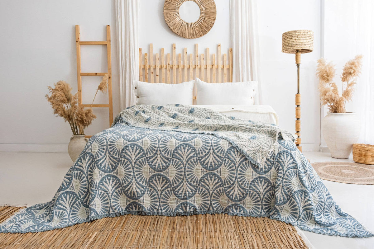 Ginkgo Muslin Bed Blanket / Queen-King/ Adult / Teal