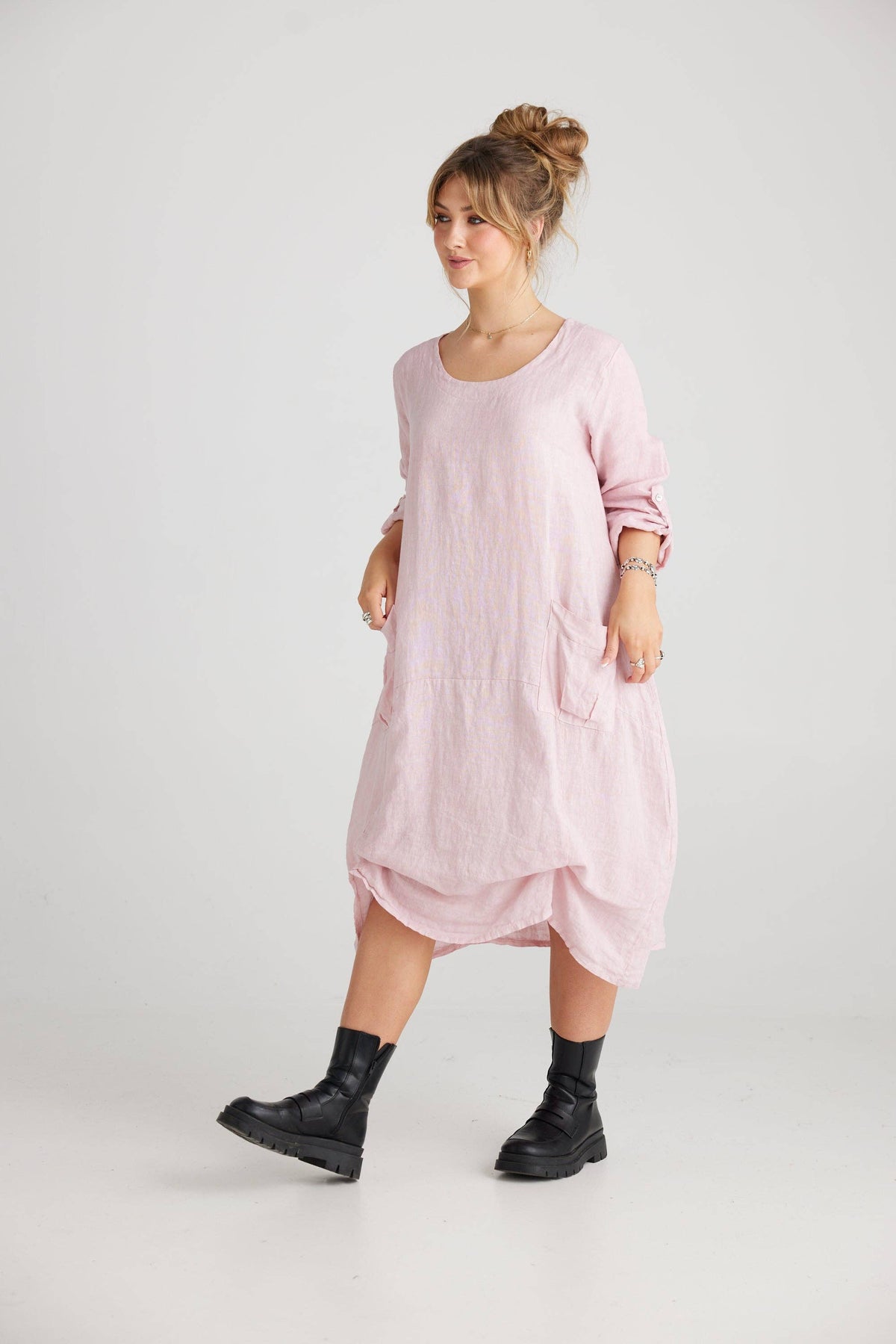 Primavera linen Dress . pink. Long sleeve