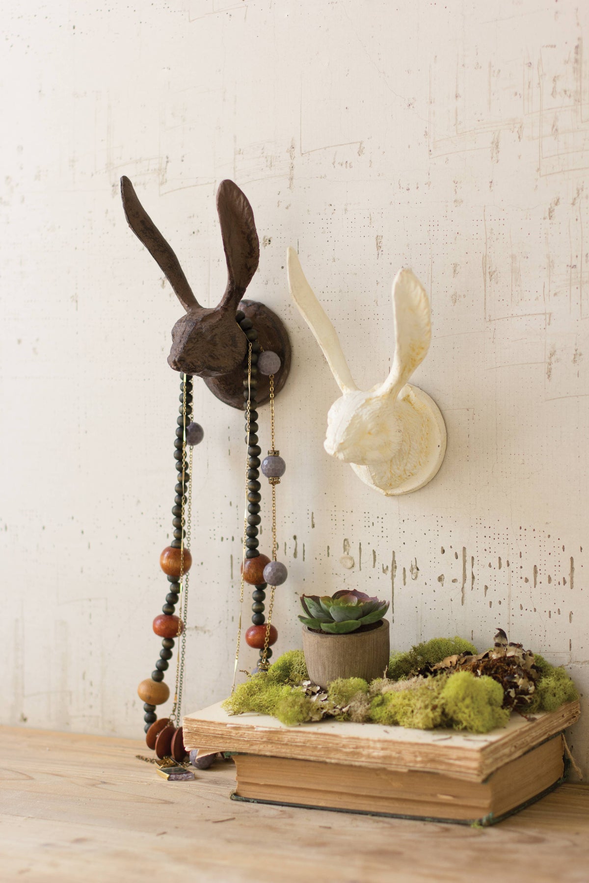 CAST IRON RABBIT WALL HOOK - RUSTIC