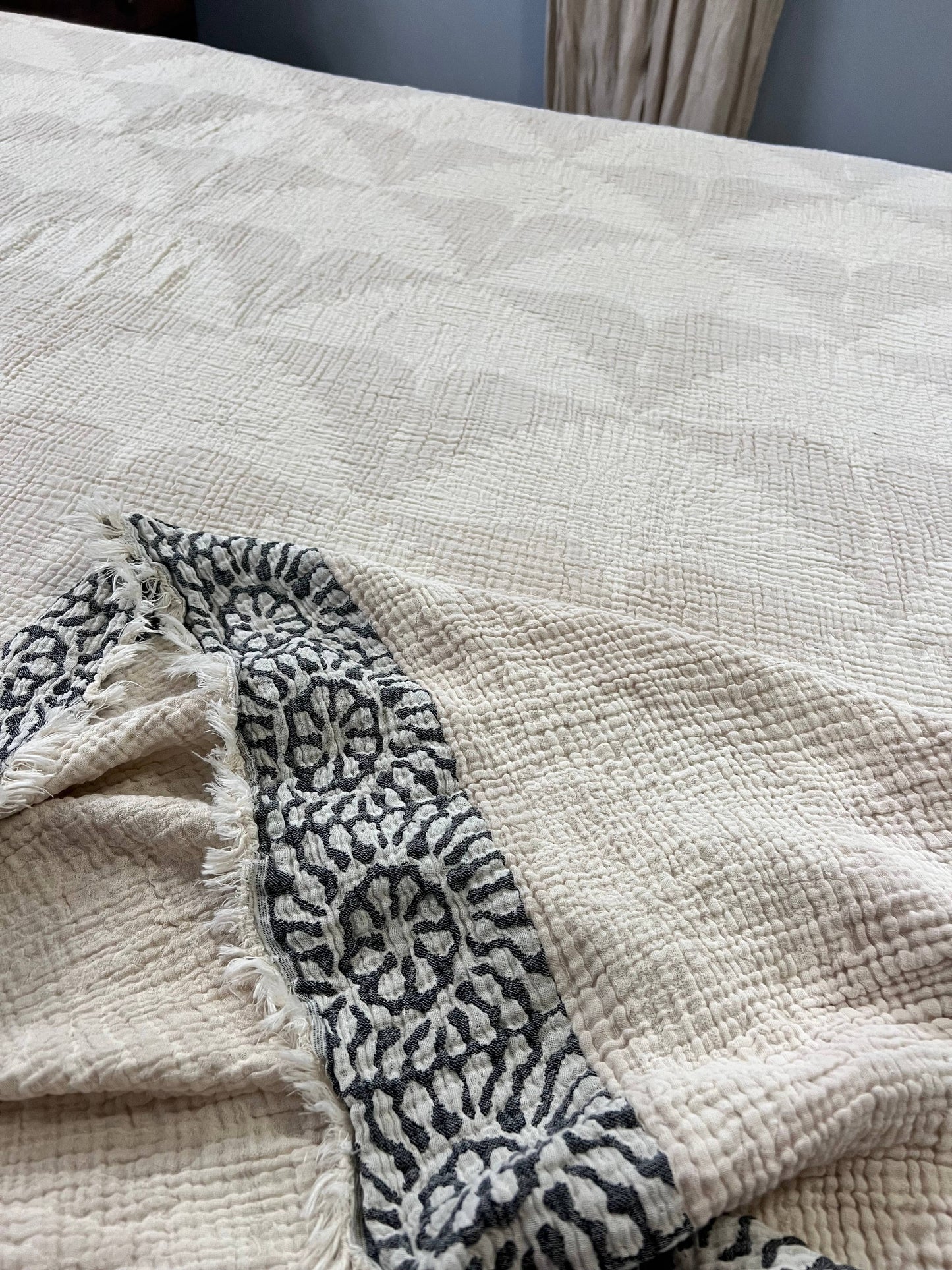 Crane Muslin Blanket King Size Beige