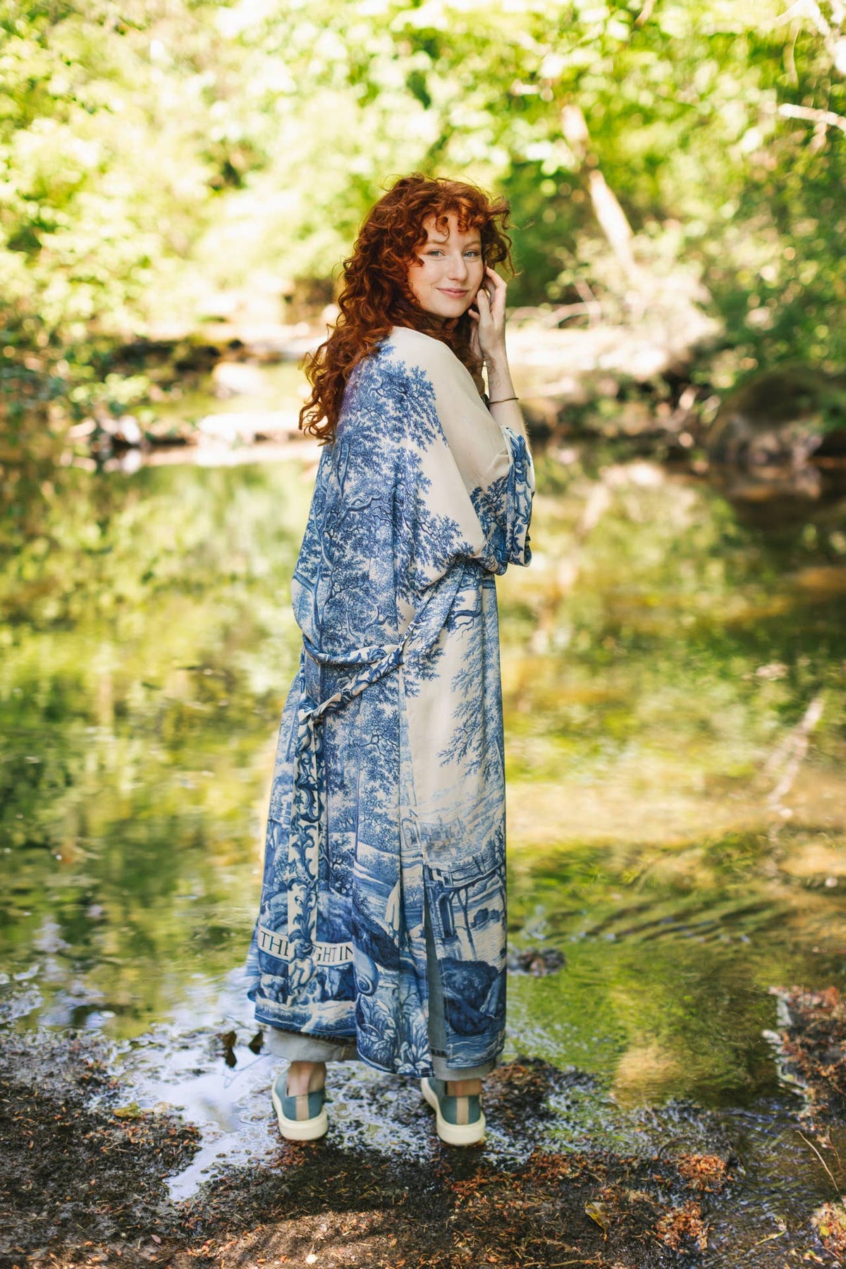 Let The Light In Opera Duster Kimono Robe Blue Delft Toile
