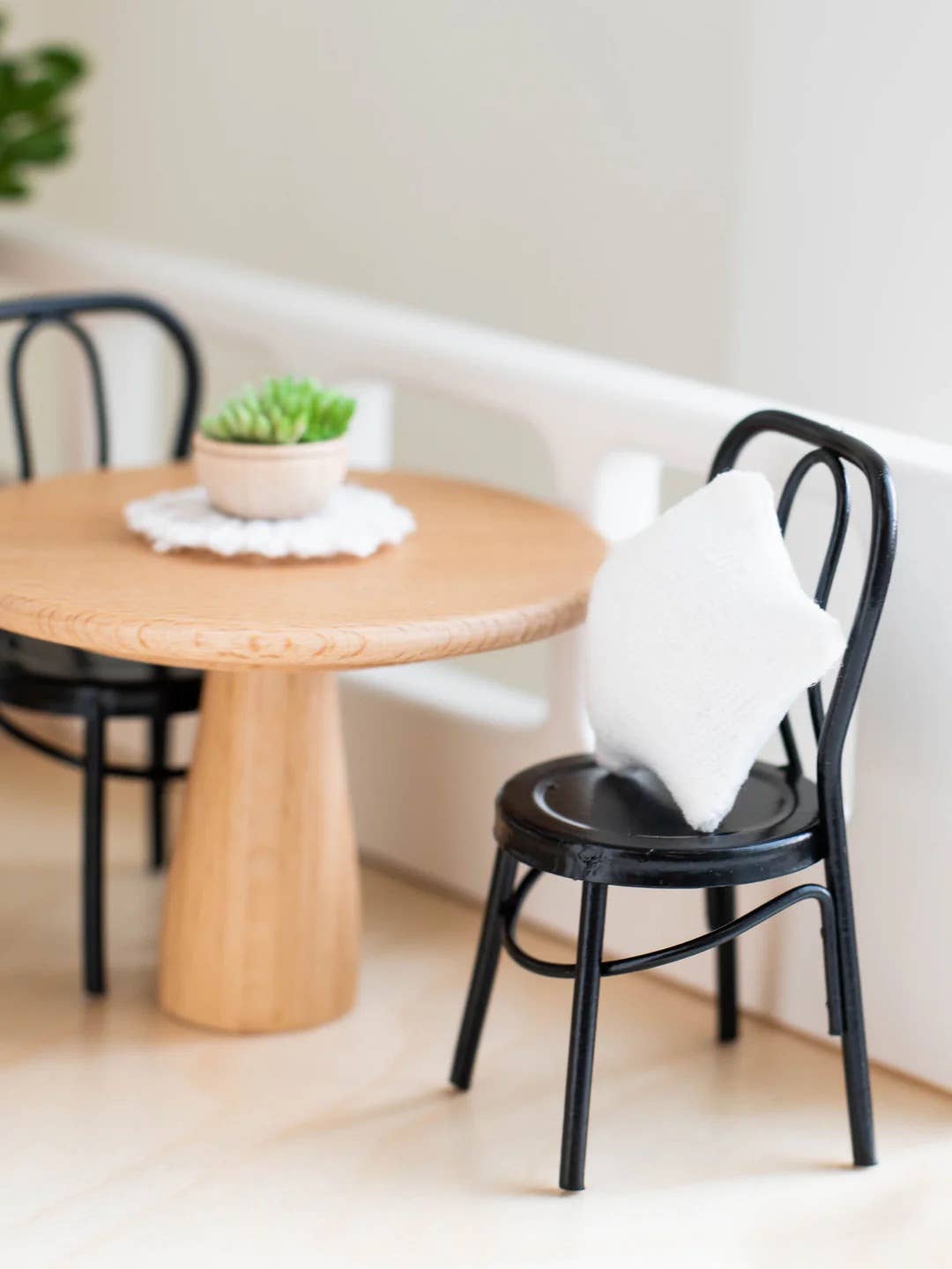 Dollhouse Round Bistro Dining Table | Natural Wood