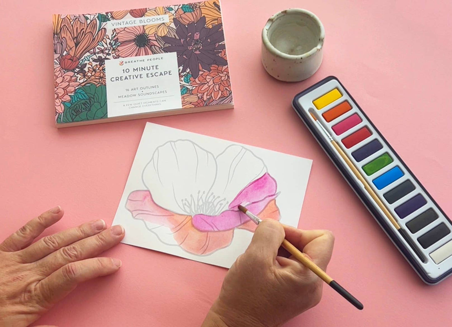 10 Minute Creative Escape Art Book — Vintage Bloom