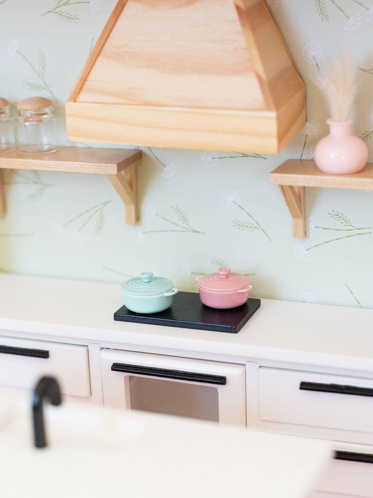 Dollhouse Kitchen Round Cooking Pot Dutch Oven | Pink Blue