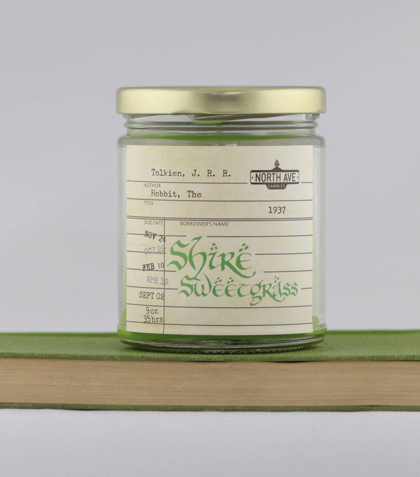 Book Candle / The Hobbit / bookstore sidelines / book gift