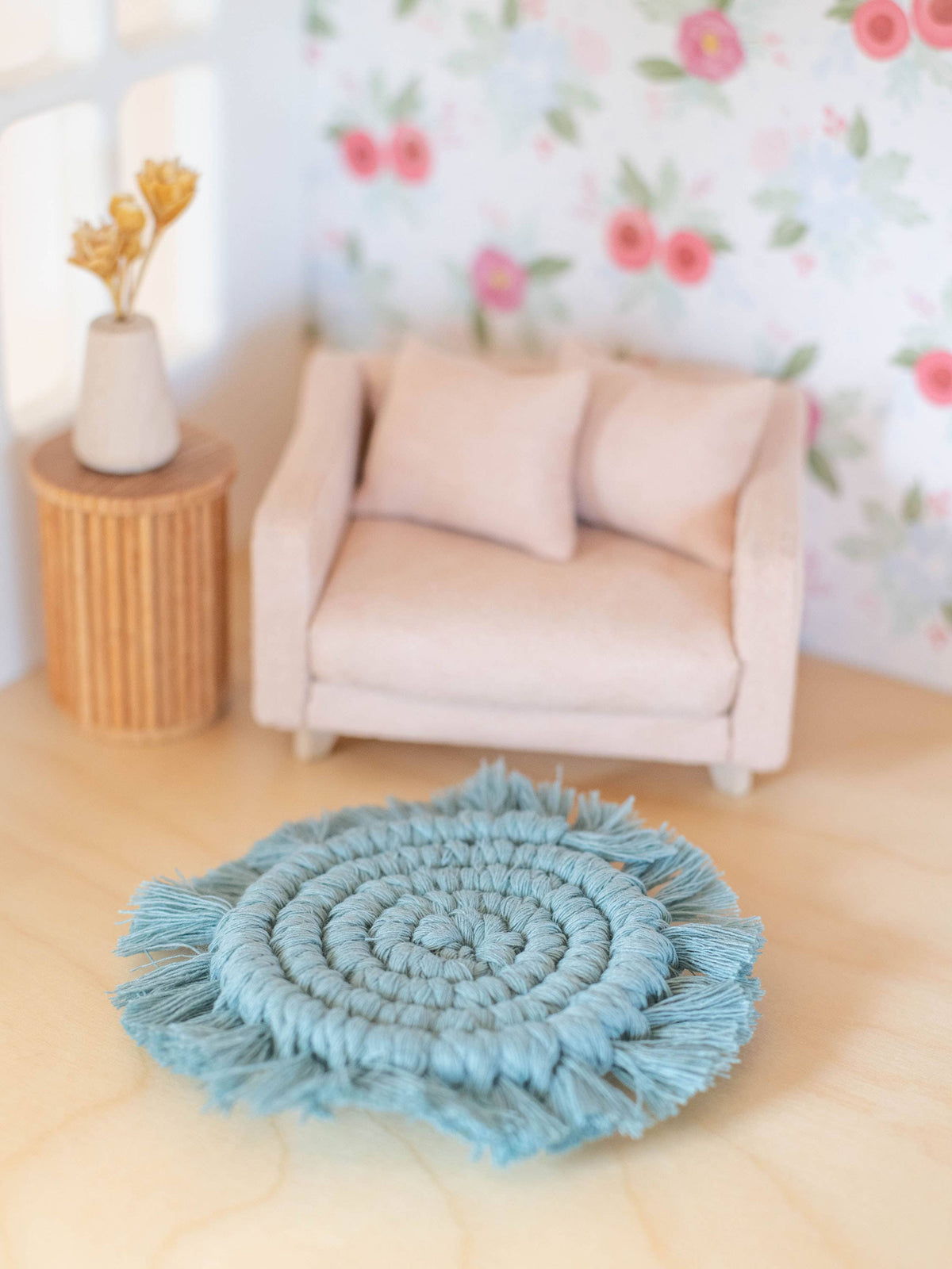 Dollhouse Boho Fringe Round Rug | Multiple Colors