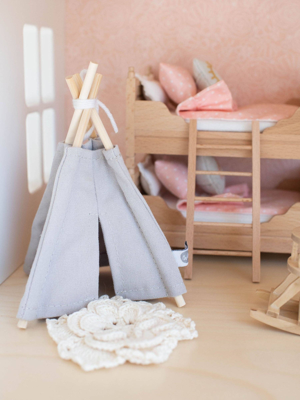 Dollhouse Play Tent with Window | Gray