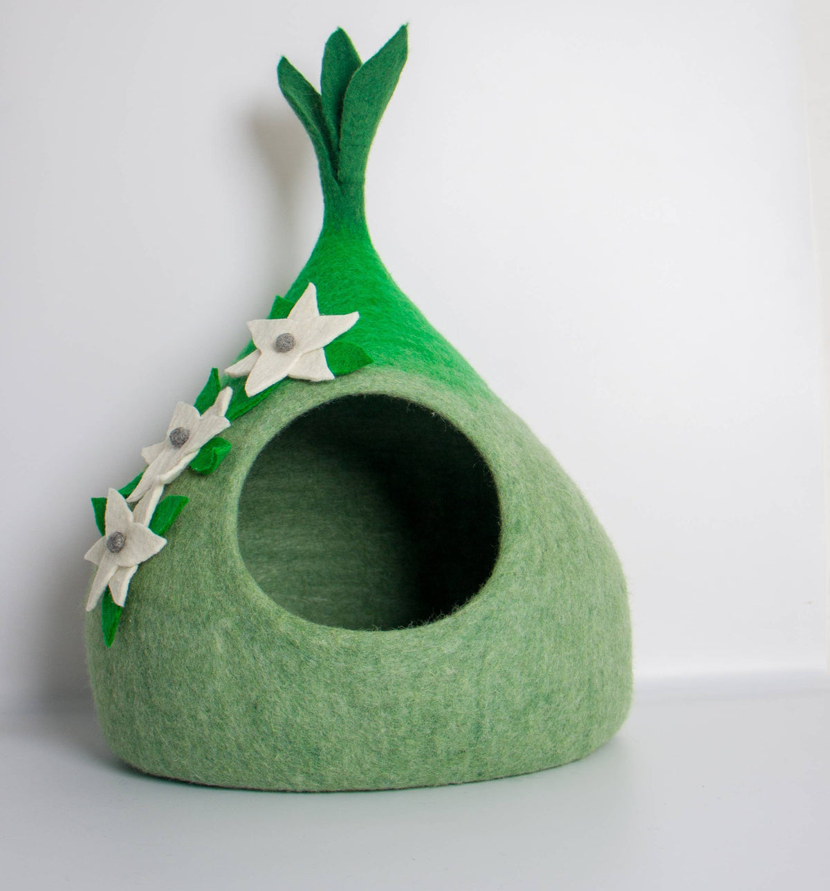 Felt Cat Cave Leaf CC5