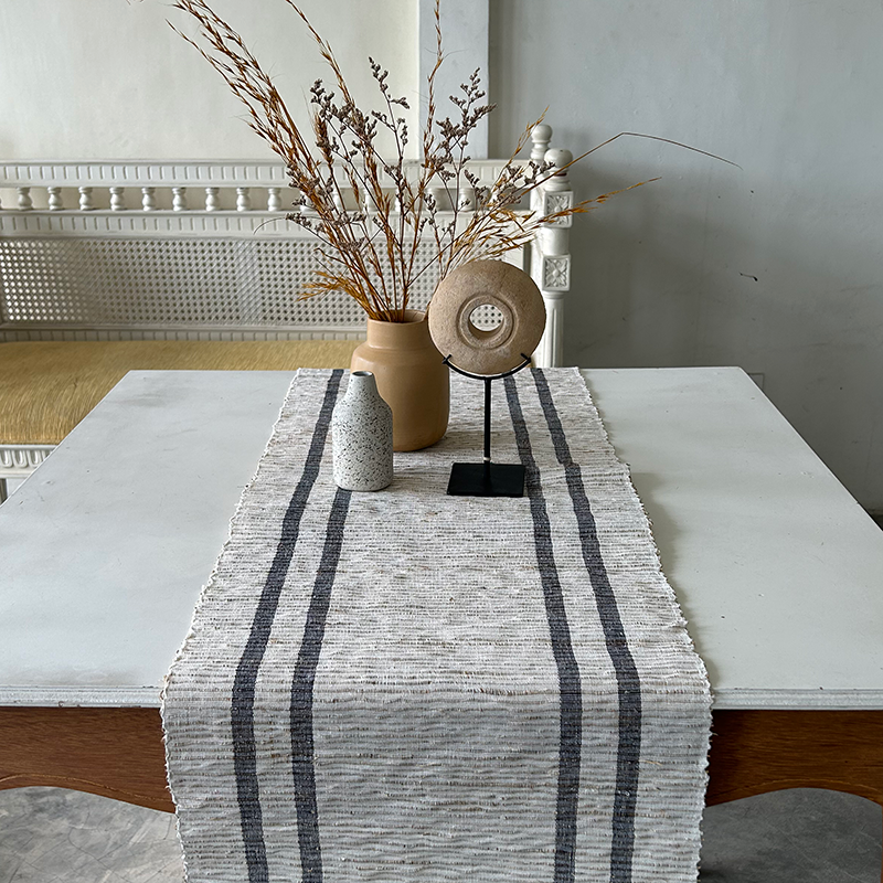 Vetiver Runner | Seaside