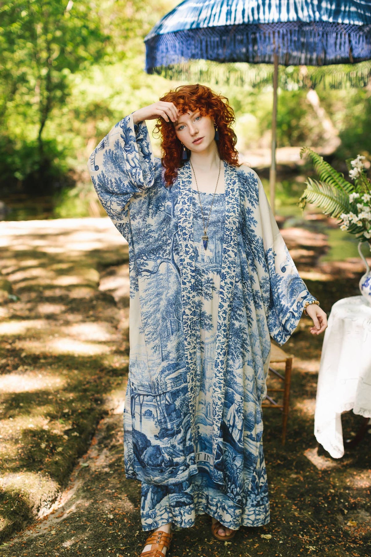 Let The Light In Opera Duster Kimono Robe Blue Delft Toile