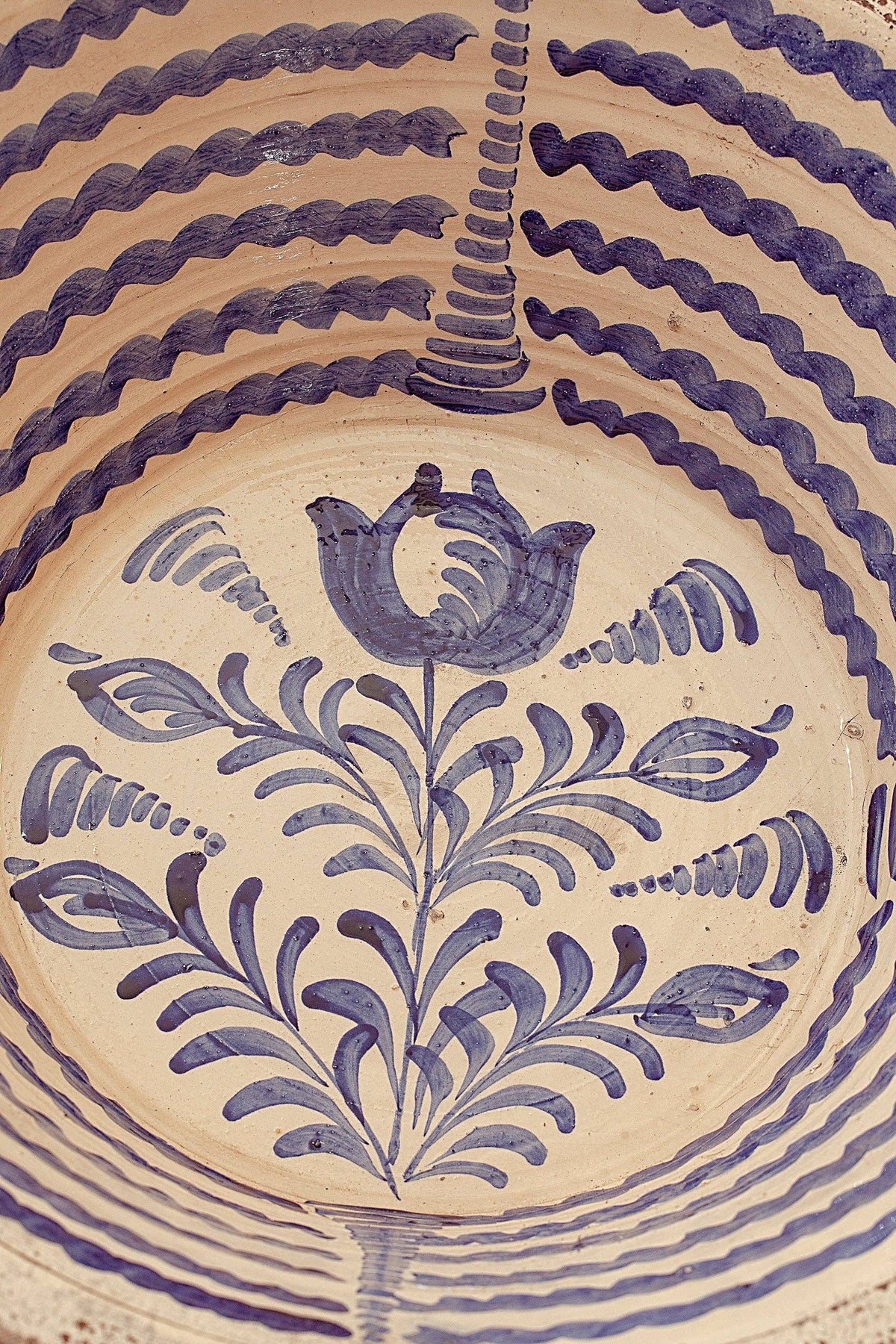Blue lebrillos granaínos