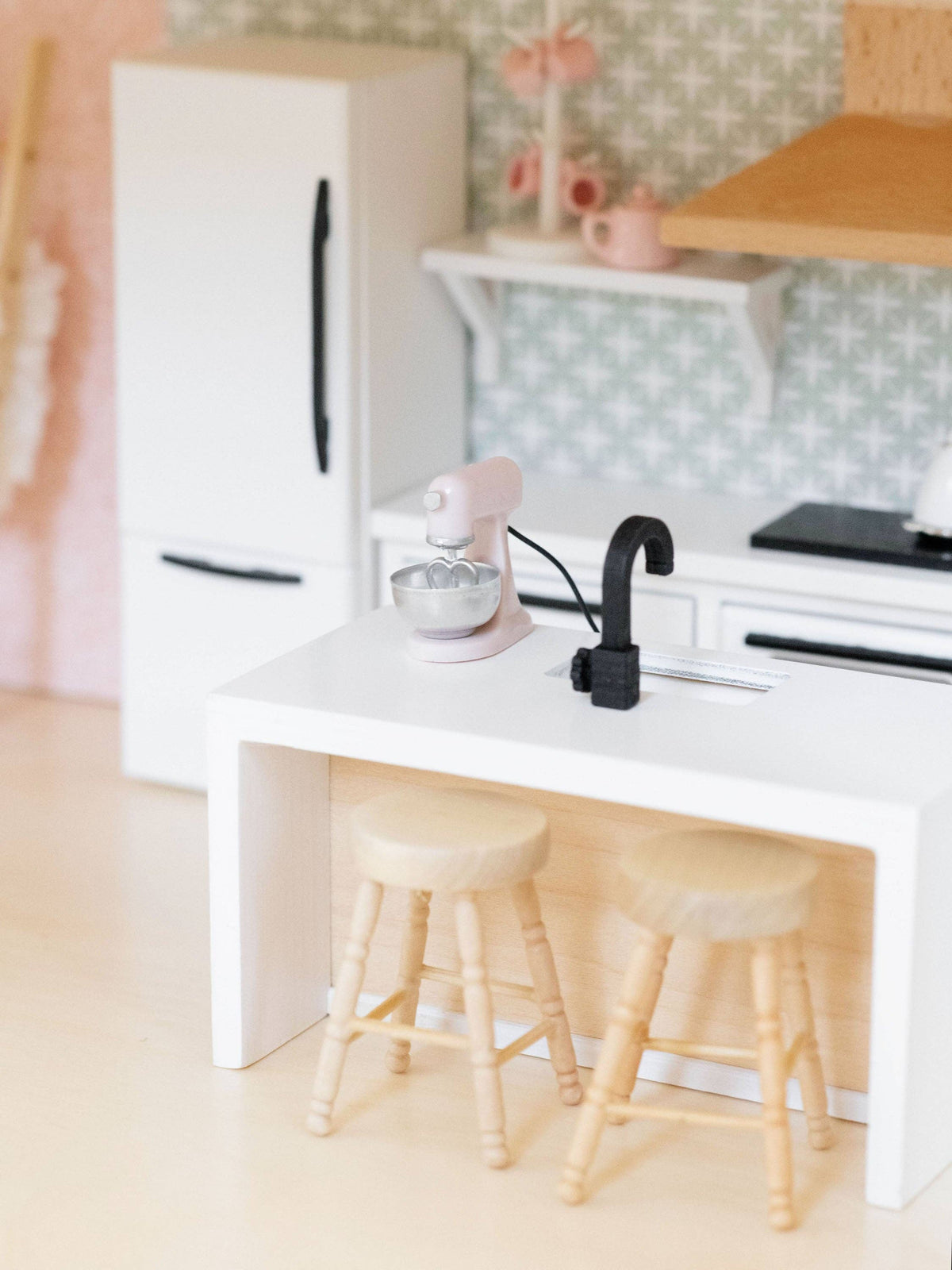 Dollhouse Modern Kitchen Island + Sink | Natural Wood White