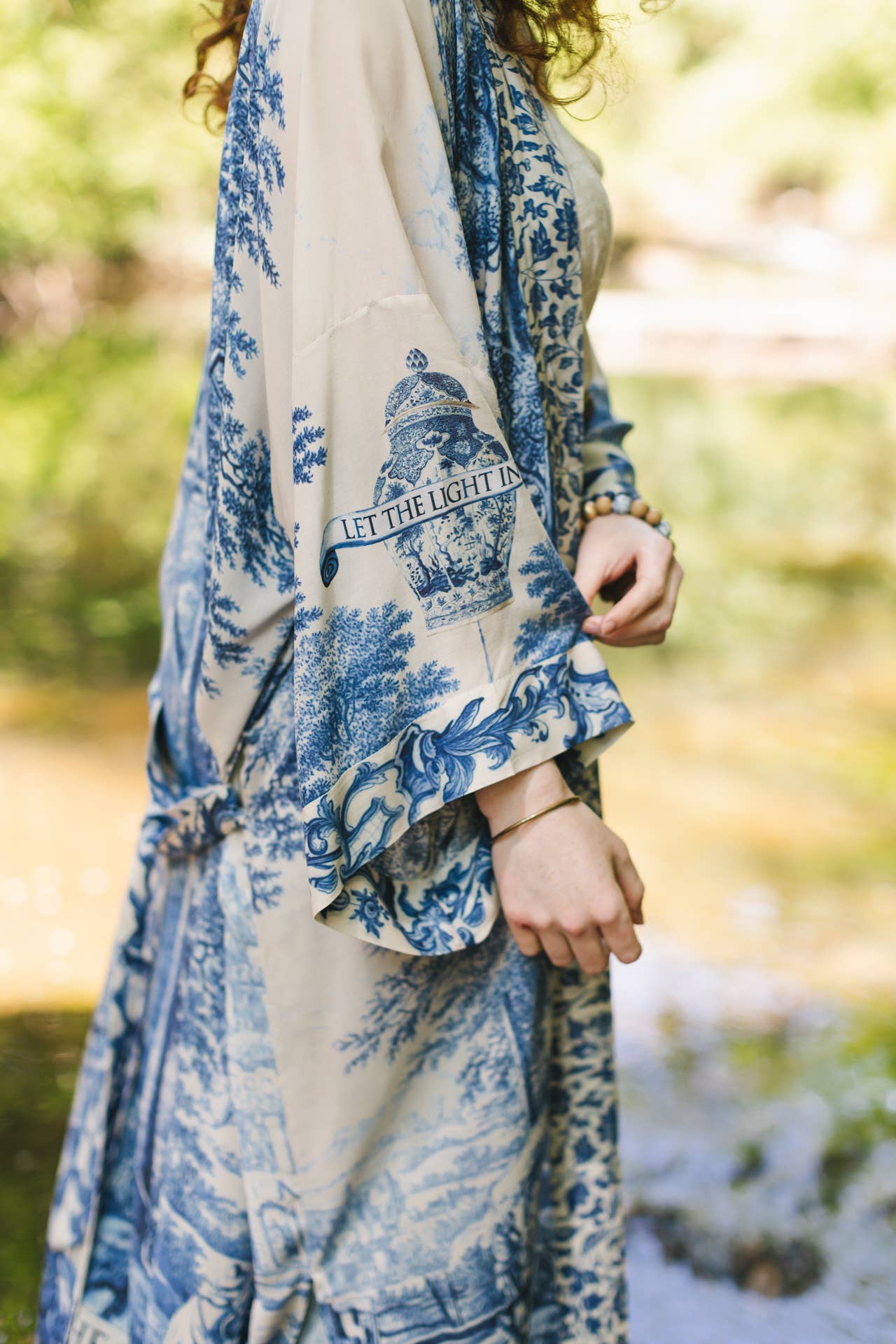 Let The Light In Opera Duster Kimono Robe Blue Delft Toile