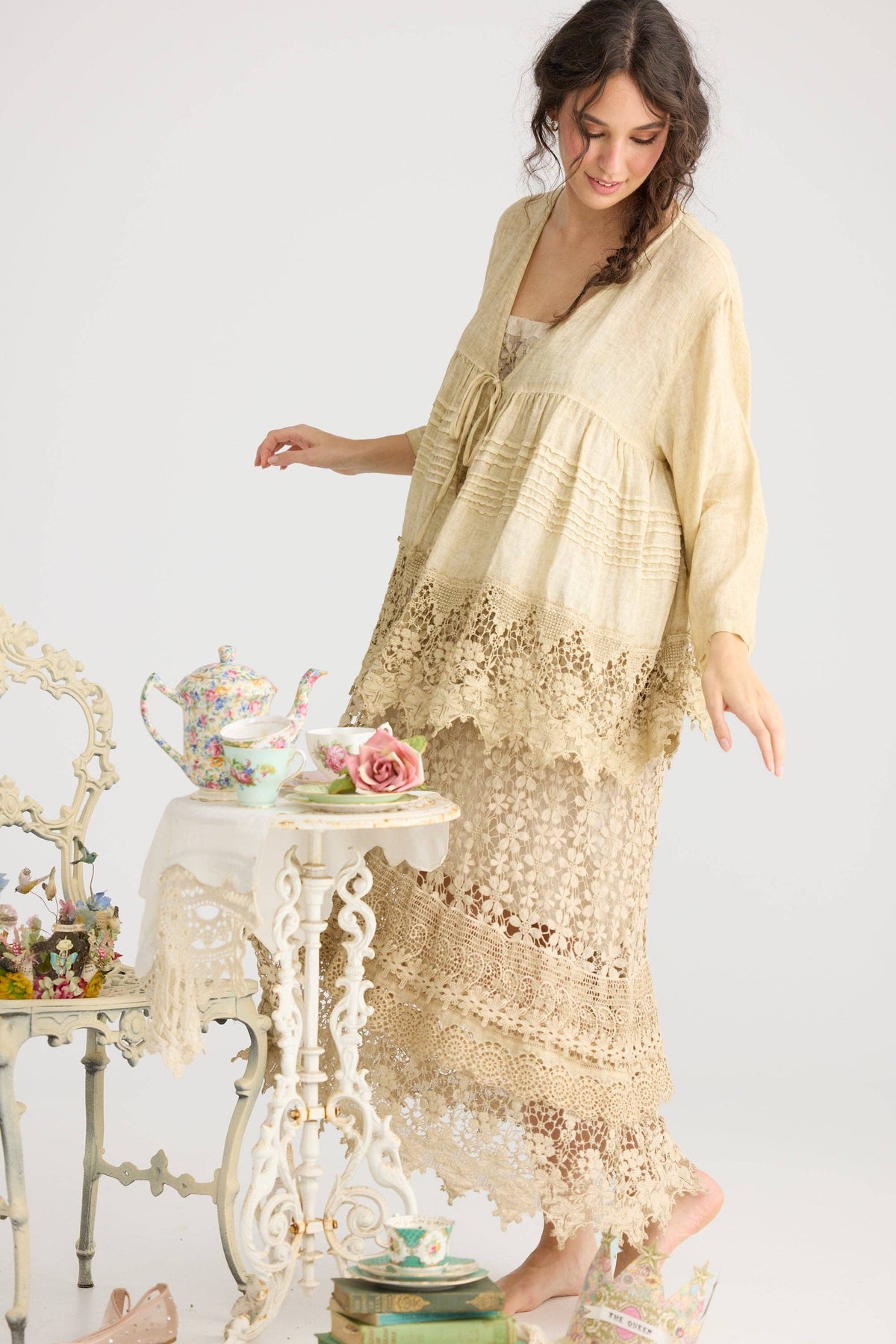 Miss Passionflower Maxi lace skirt. . Tea stain