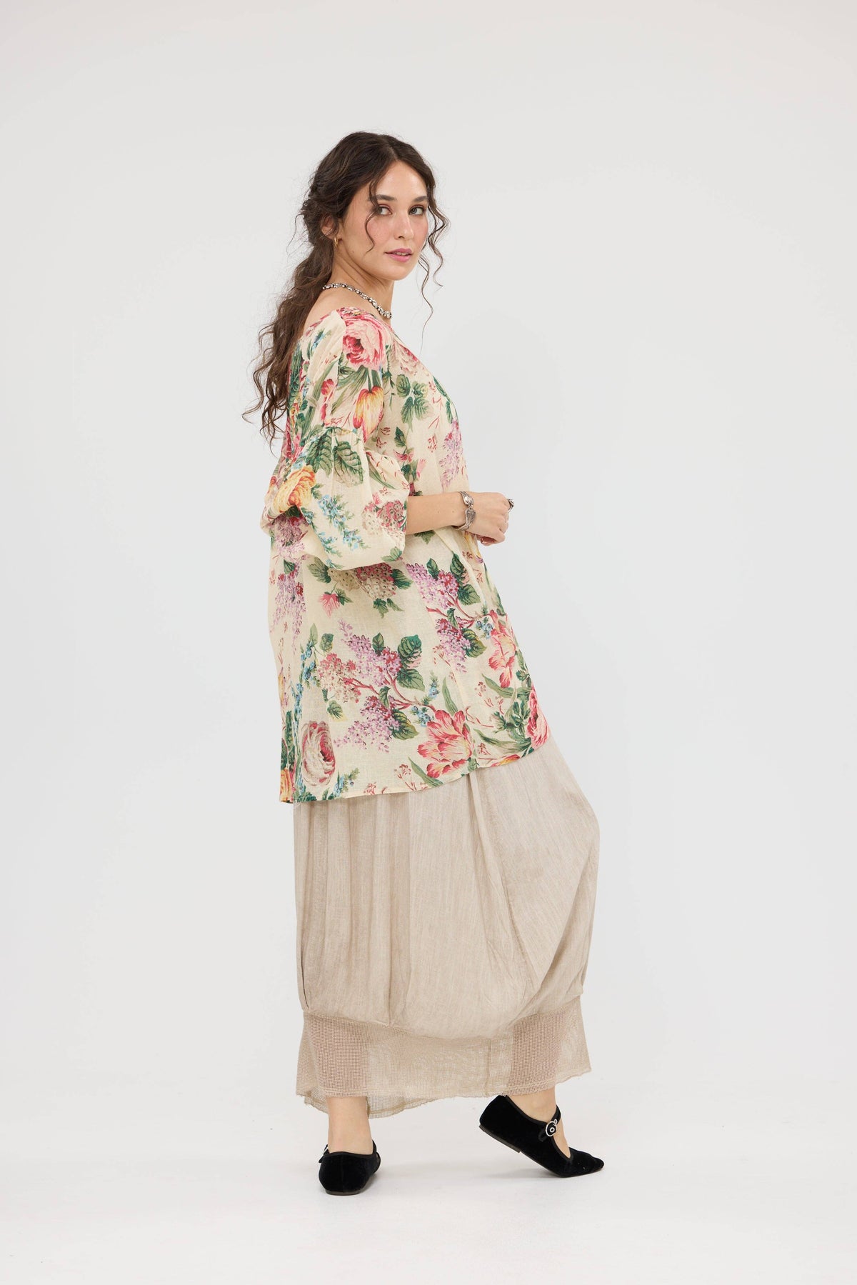 Florist. Linen and Cotton Botanical bouquet top in a fluid Romantic vintage inspired style.