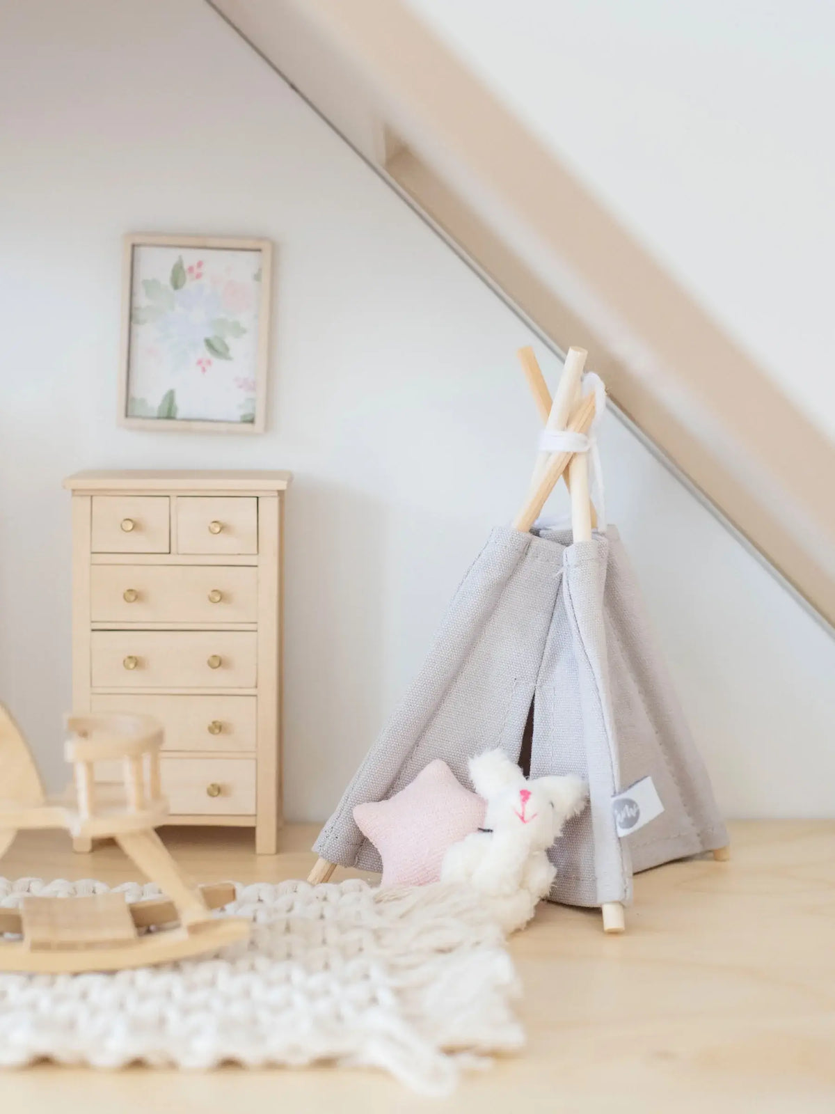 Dollhouse Play Tent with Window | Gray