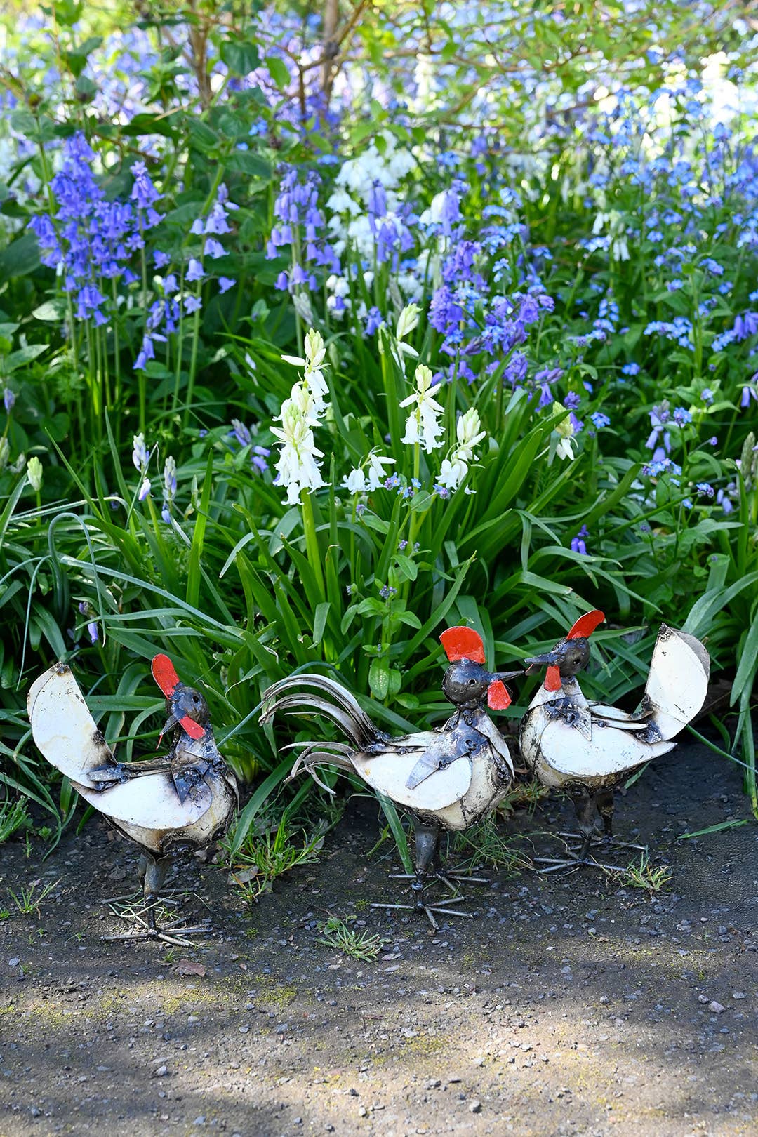 Small Recycled Metal Hen Sculpture