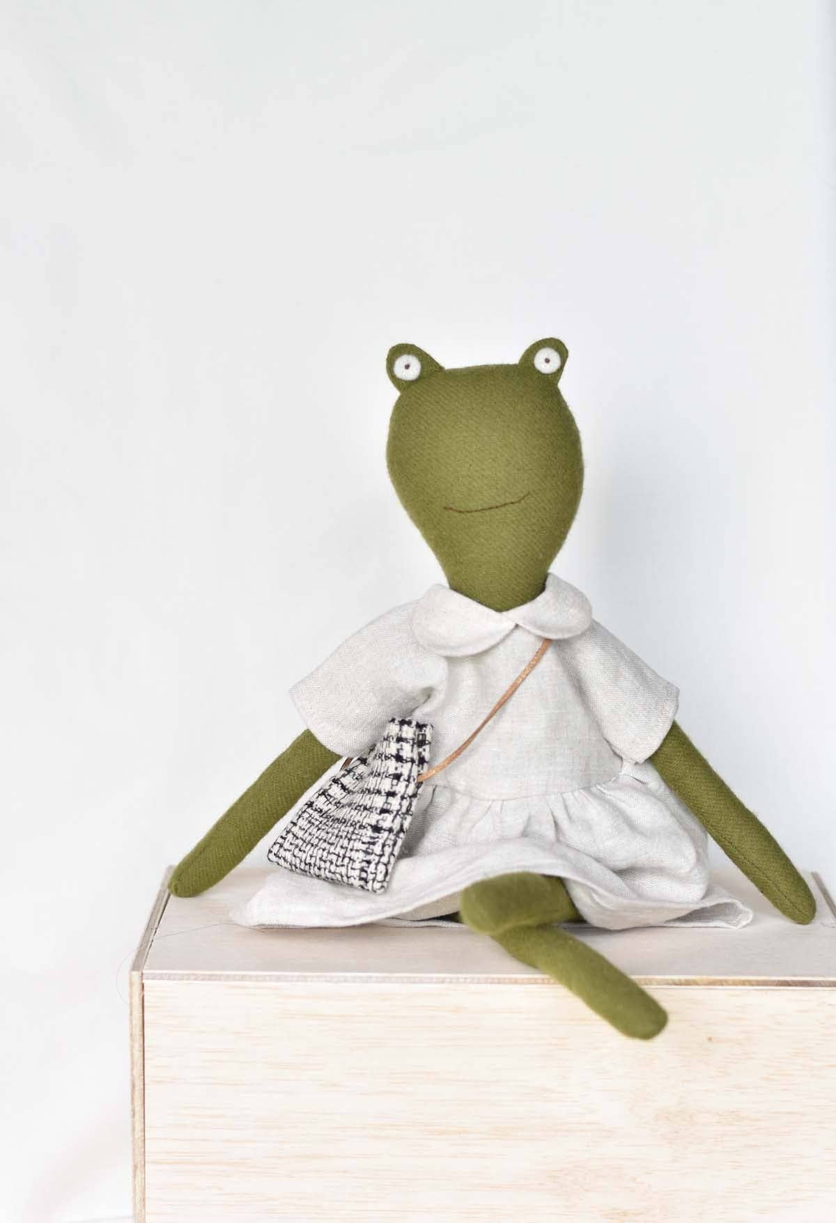 Fern the Frog doll- Natural Linen Gather Dress