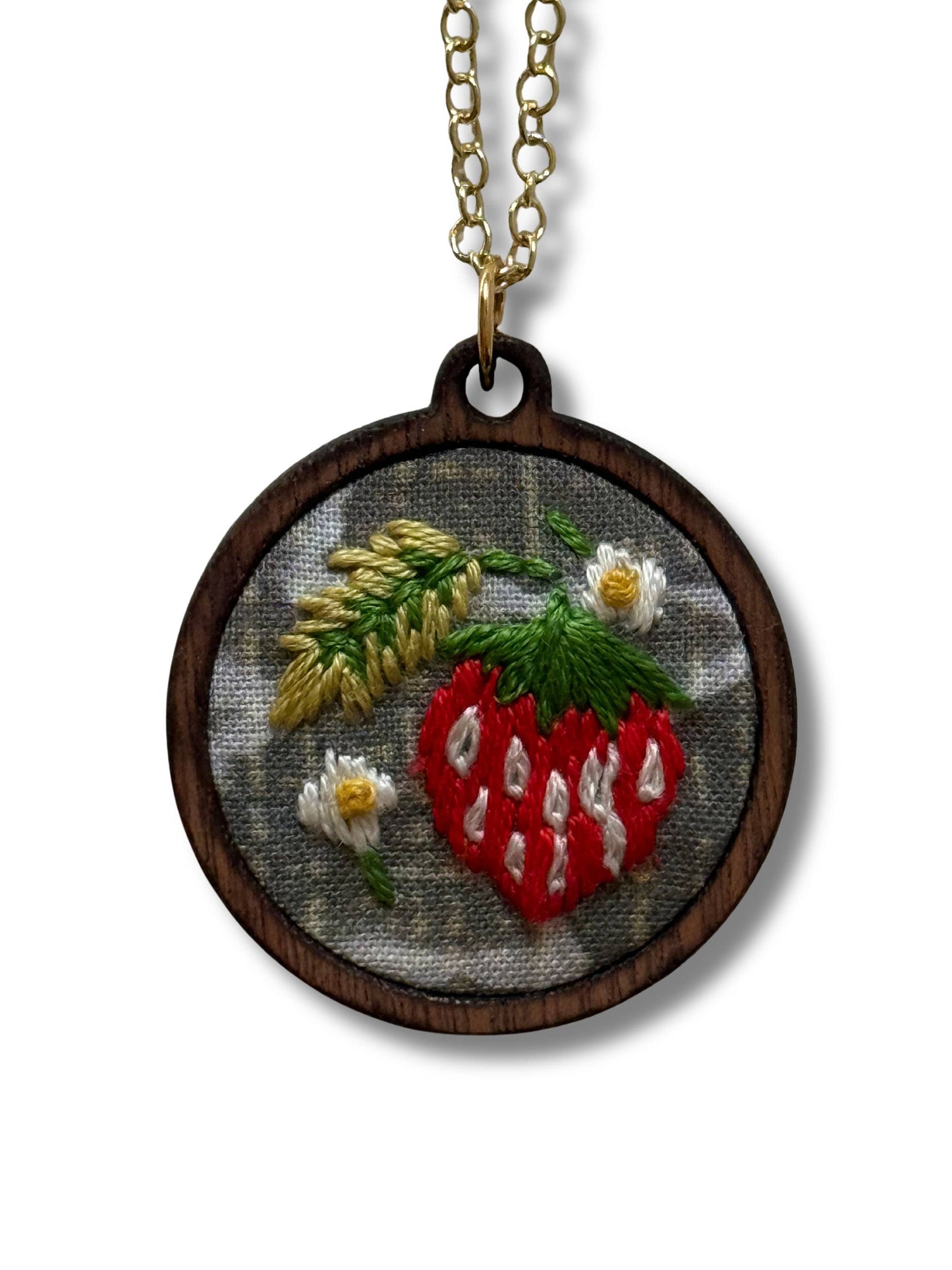 Strawberries Embroidery Necklace Kit
