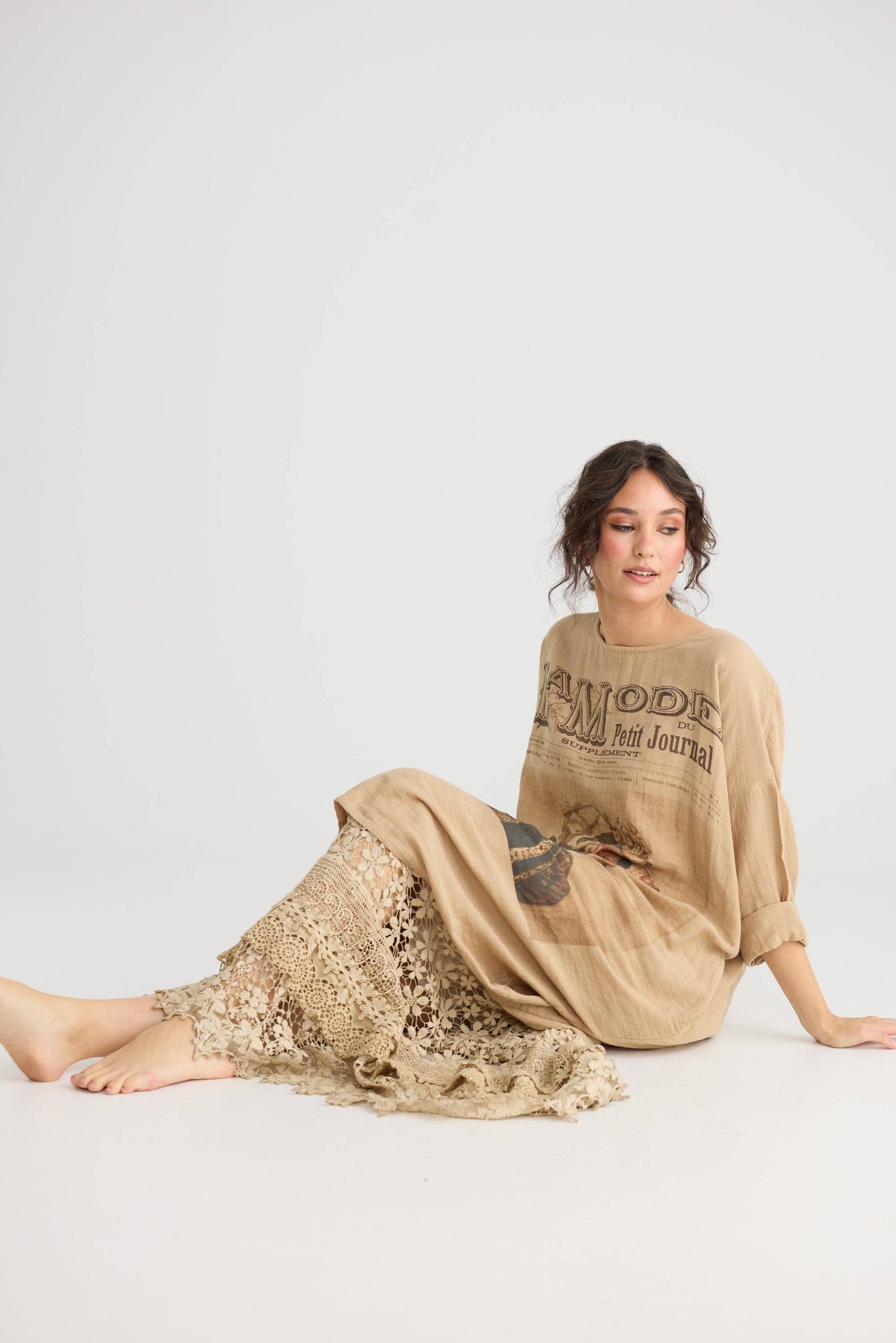 Miss Darjeeling Long cotton dress. Moody Taupe.