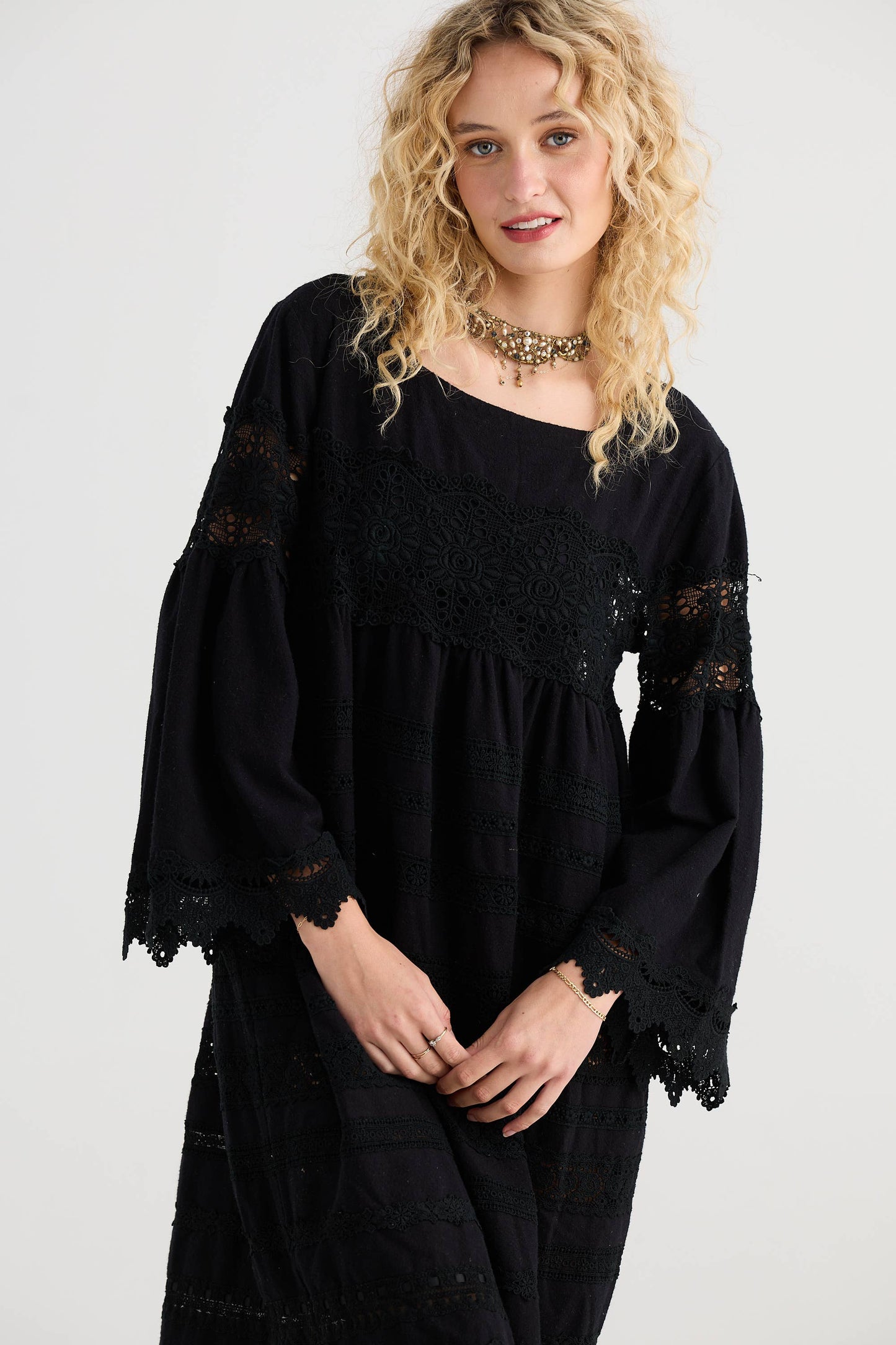 WOMEN'S - Sweetpea lace Dress - Black