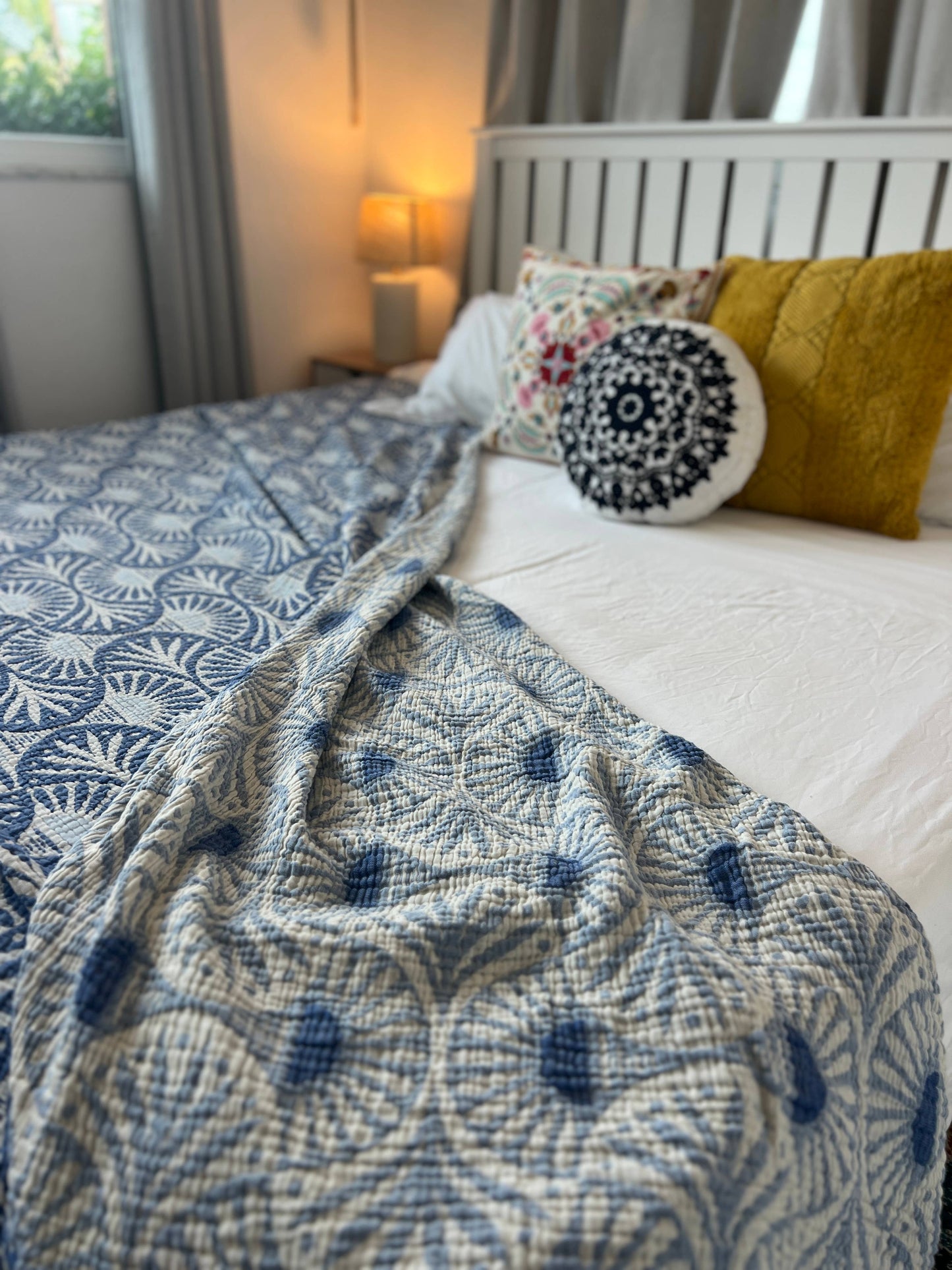 Ginkgo Muslin Bed Blanket/Queen-King/ Blue