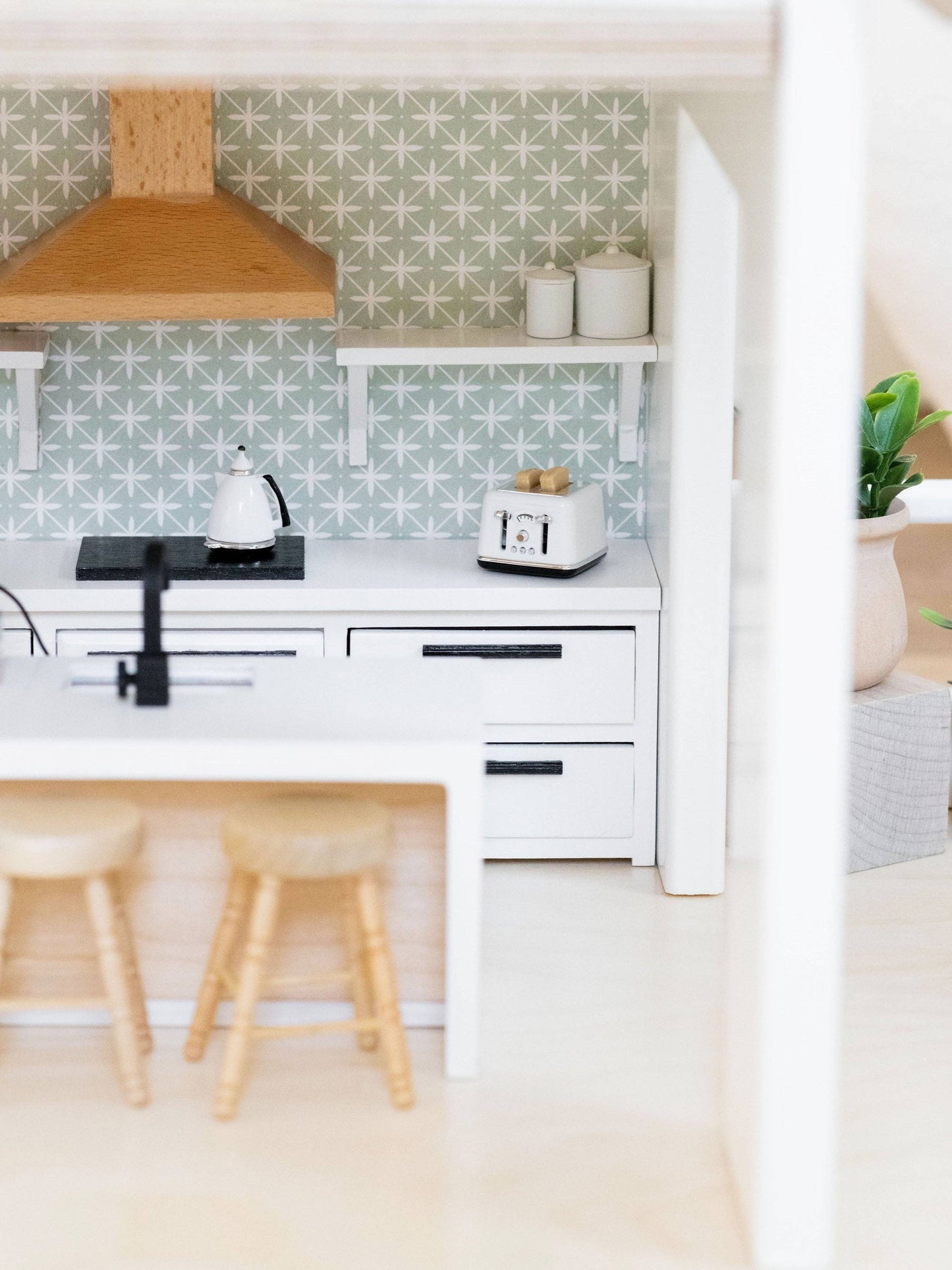 Dollhouse Modern Kitchen Island + Sink | Natural Wood White