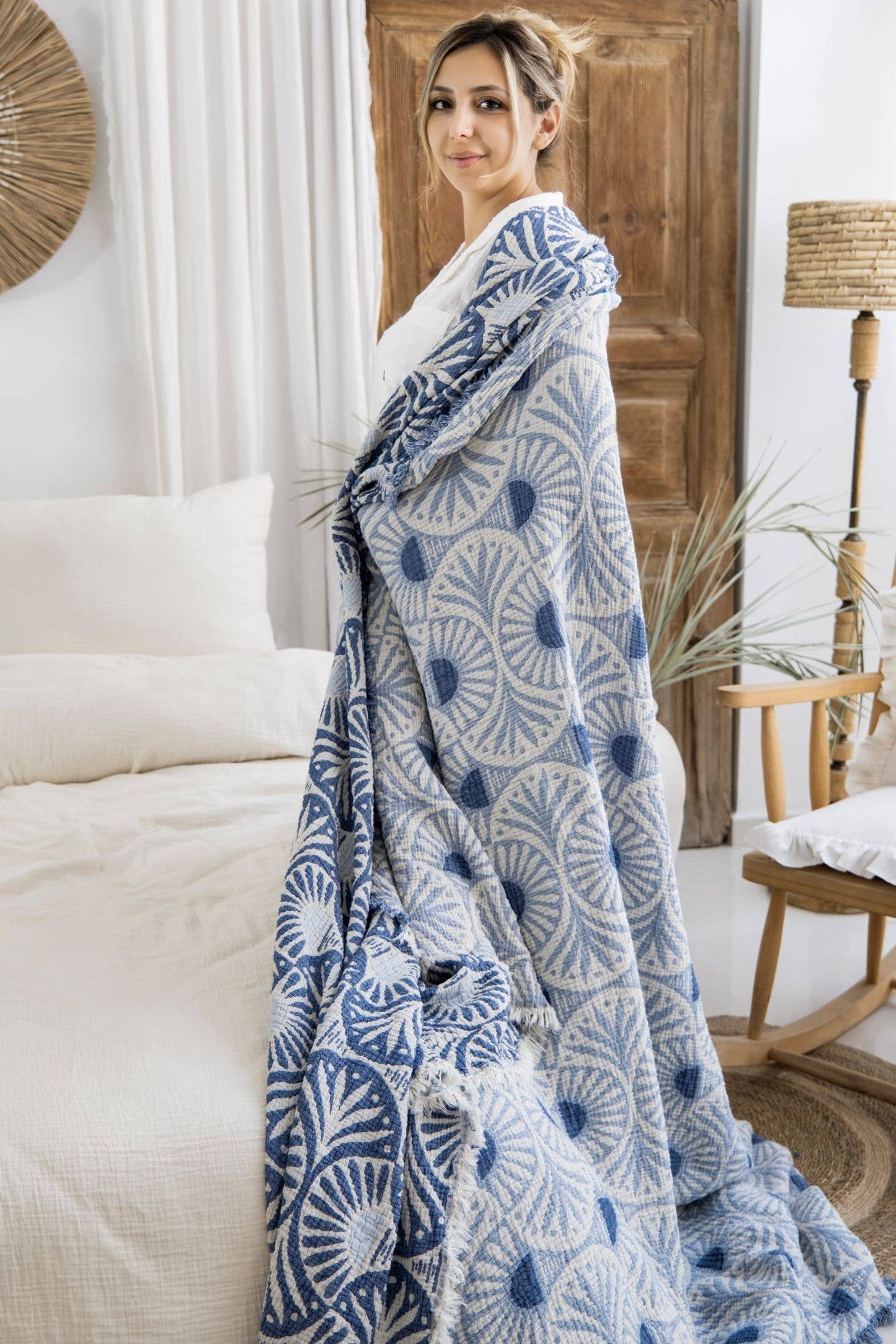 Ginkgo Muslin Bed Blanket/Queen-King/ Blue